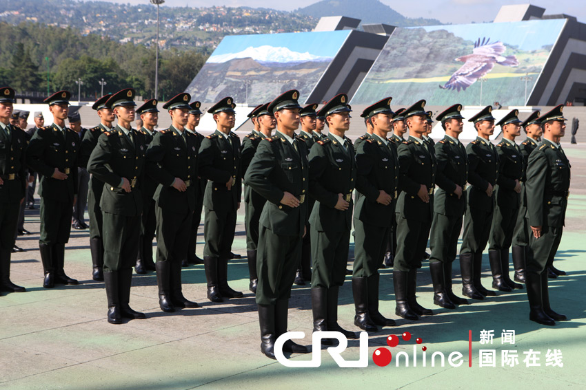 guardia-honor-EPL-China-México-participa-Bicentenario-ceremonia-independencia 1