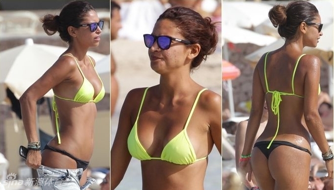 La sexy novia ,famoso futbolista, Marco Borriello, la playa